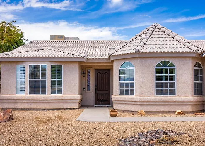Dom wakacyjny Vacation Pool W Separate Casita & Game Room!