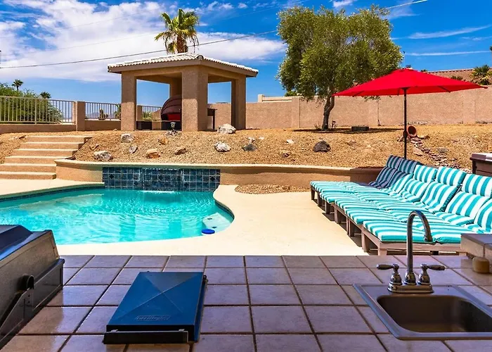 Dom wakacyjny Vacation Pool W Separate Casita & Game Room! *