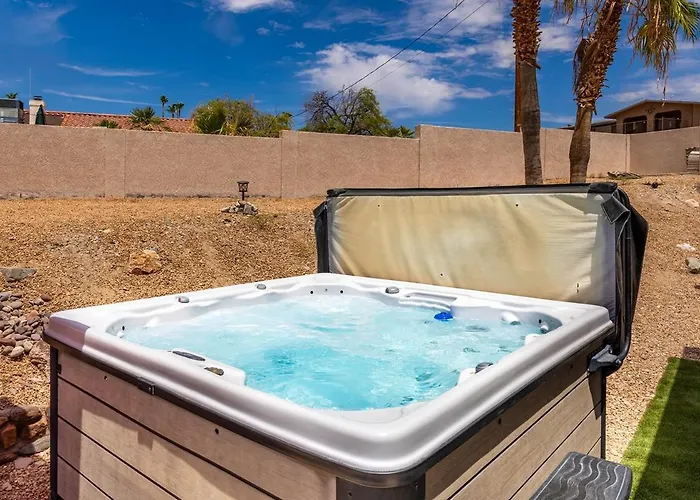 Dom wakacyjny Vacation Pool W Separate Casita & Game Room! *