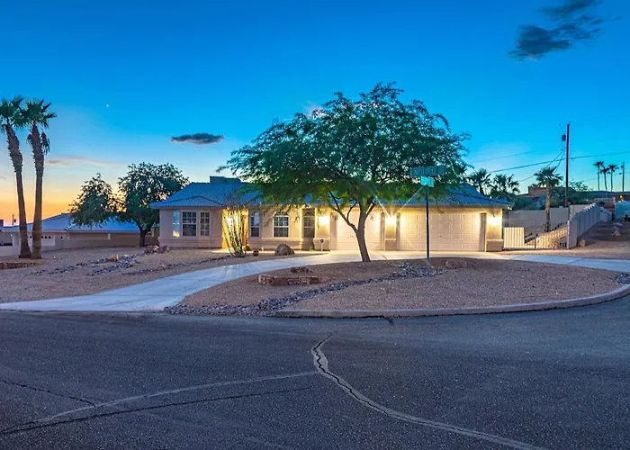 Dom wakacyjny Vacation Pool W Separate Casita & Game Room! Lake Havasu City